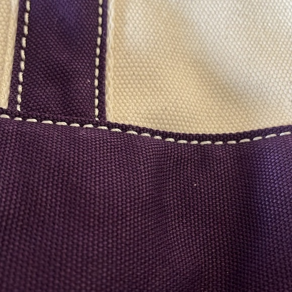 Lands’End Blackberry Medium Zip-Top canvas Tote - Picture 5 of 6